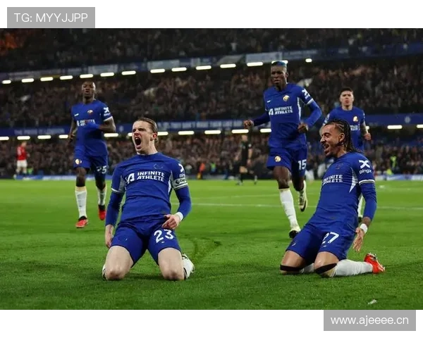 切尔西中场运转有序却缺关键连接点,节奏控制力下降影响赛季走势 切尔西中场运转有序却缺关键连接点,节奏控制力下降影响赛季走势