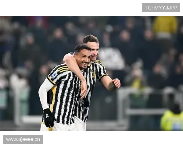 尤文边路哑火现象持续,中路依赖加剧对赛季走势形成制约 尤文边路哑火现象持续,中路依赖加剧对赛季走势形成制约