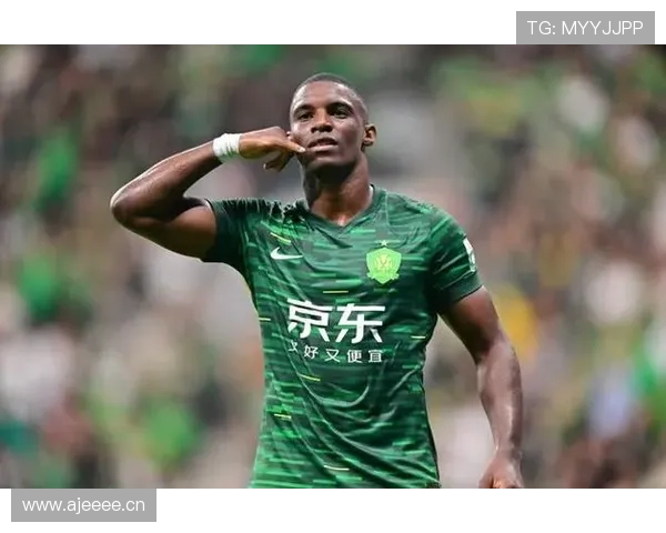 国安换帅风波:新战术能否拯救球队下滑的争冠雄心?